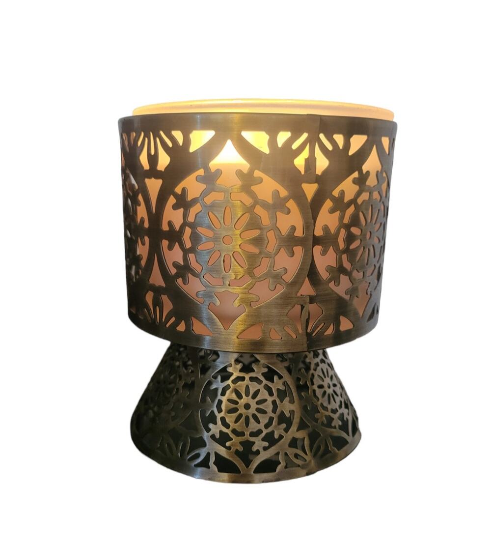 Metal Better Home And Garden Pedestal Medallion Snowflake Candle Holder Sleeve